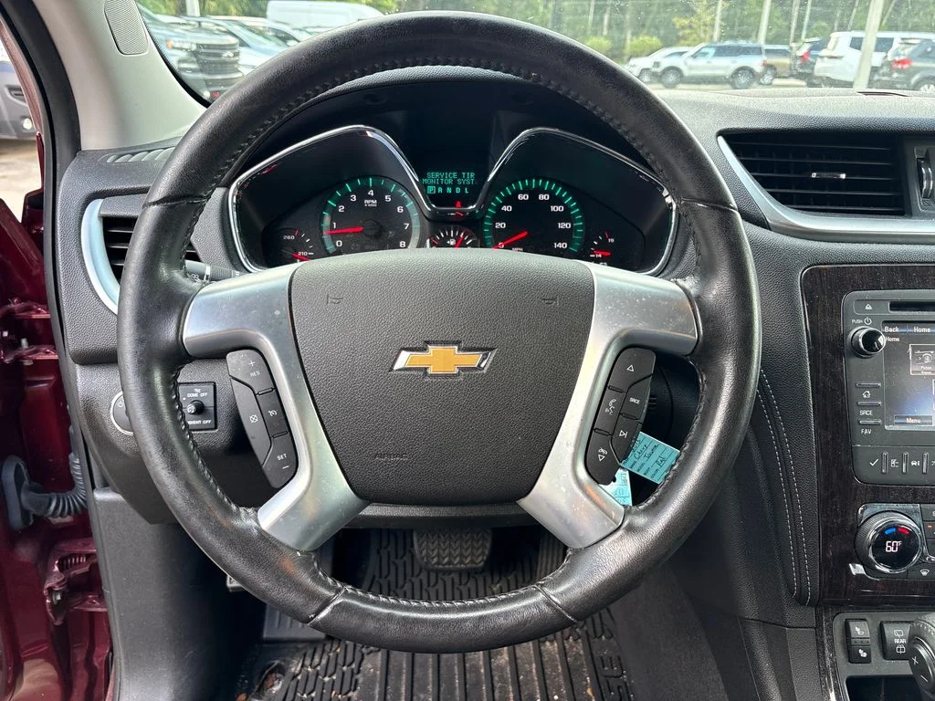 Used 2015 Red Chevrolet 2LT image 17
