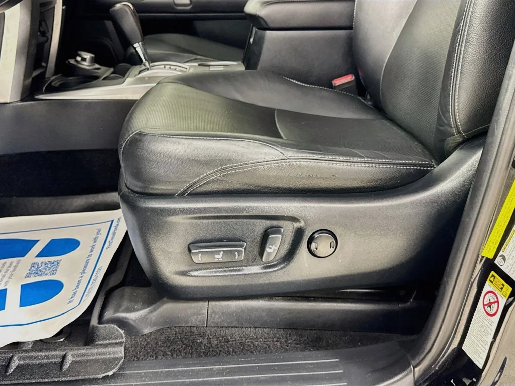 Used 2018 Midnight Black Metallic Toyota Limited image 22