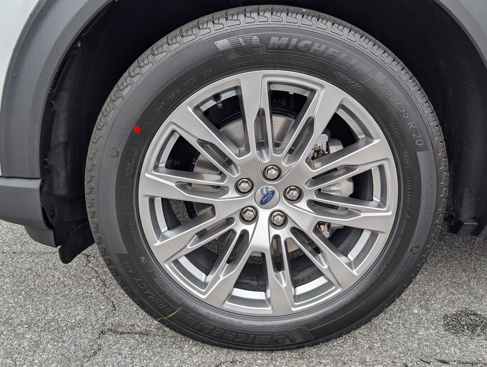 2026 Ford Explorer Platinum - Photo 13