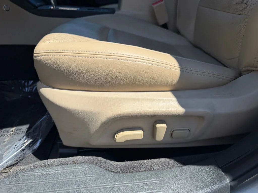Used 2015 Tungsten Metallic Subaru 2.5i image 16