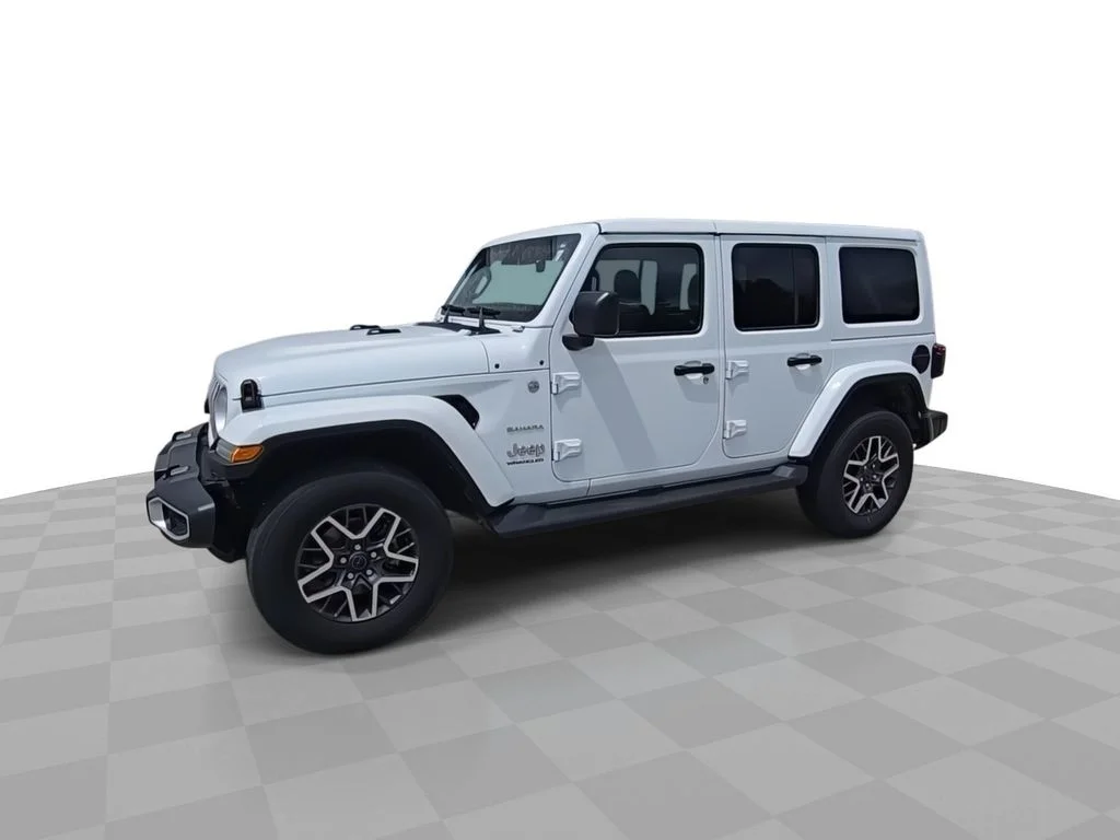 Used 2024 White/off-white Jeep Sahara image 4