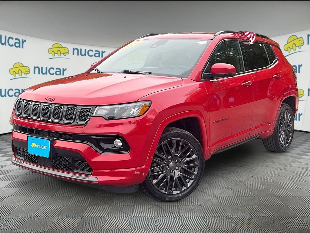 Used 2023 Red Jeep Limited image 3