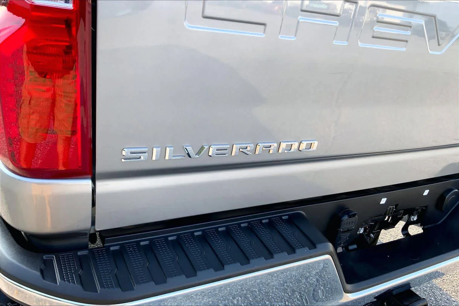 Used 2025 Sterling Gray Metallic Chevrolet LT image 30
