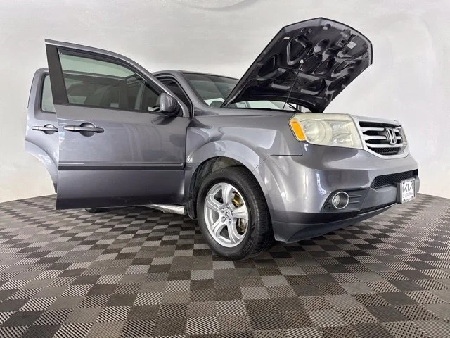 Used 2015 Gray Honda EX-L image 23
