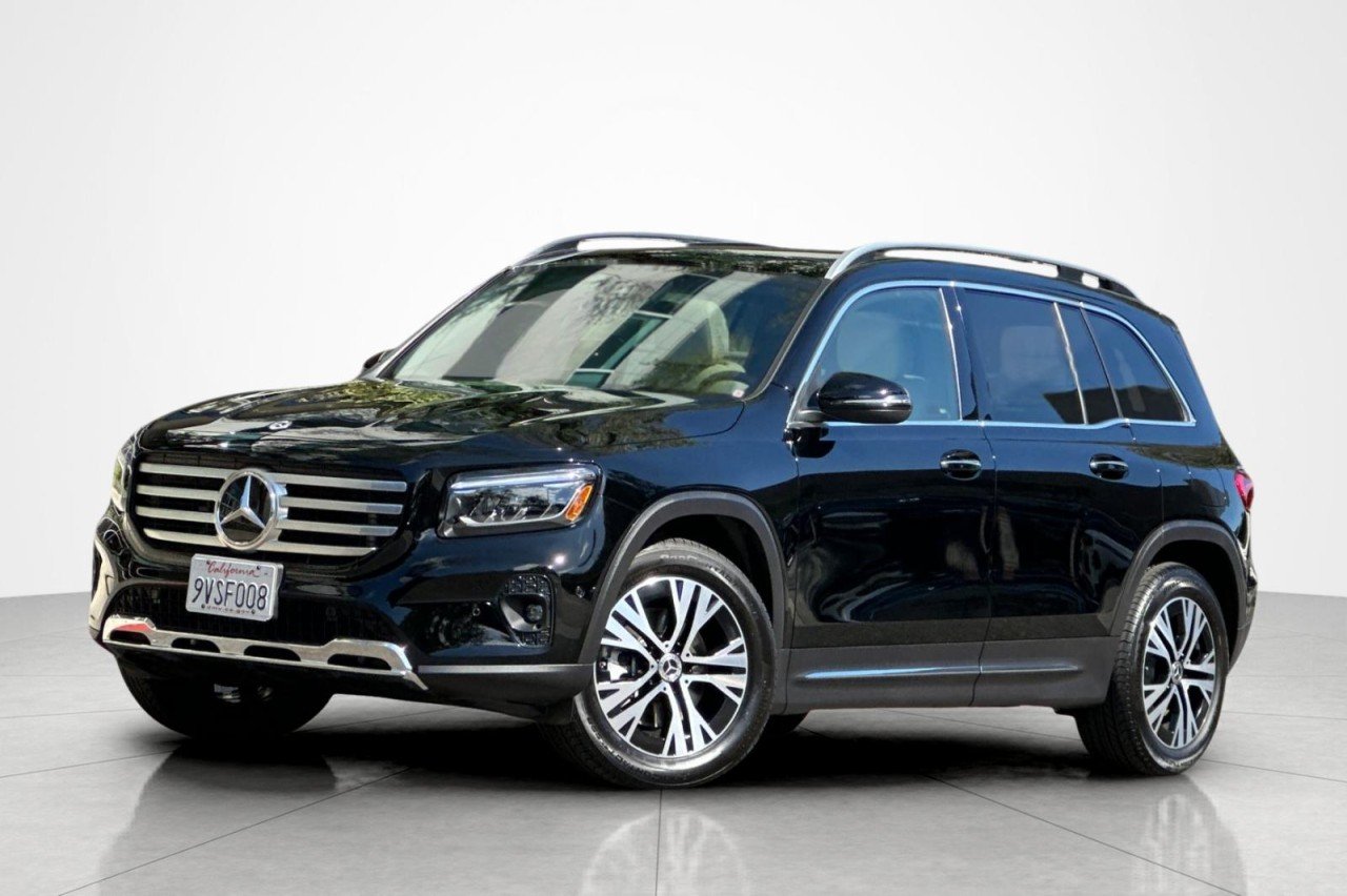 2026 Mercedes-Benz GLB GLB 250's photo