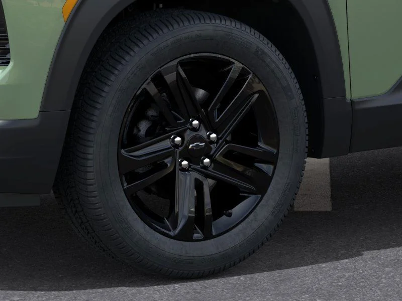 New 2026 Green Chevrolet LT image 9