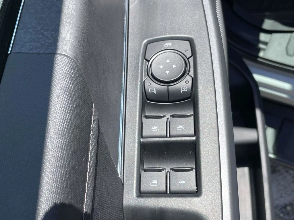New 2026 White Ford XLT image 16