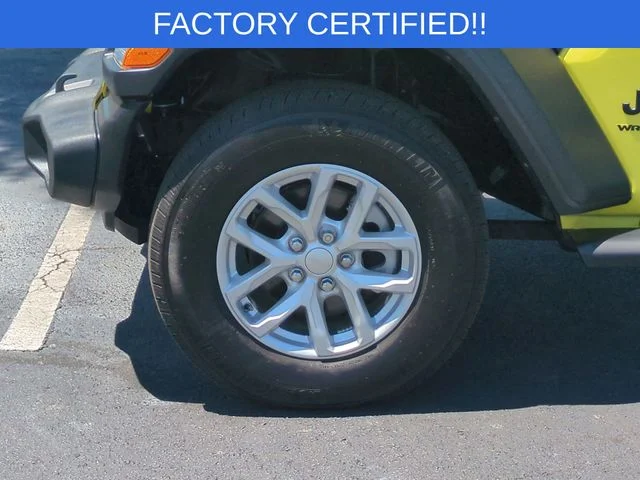 Used 2023 Yellow Jeep Sport S image 10