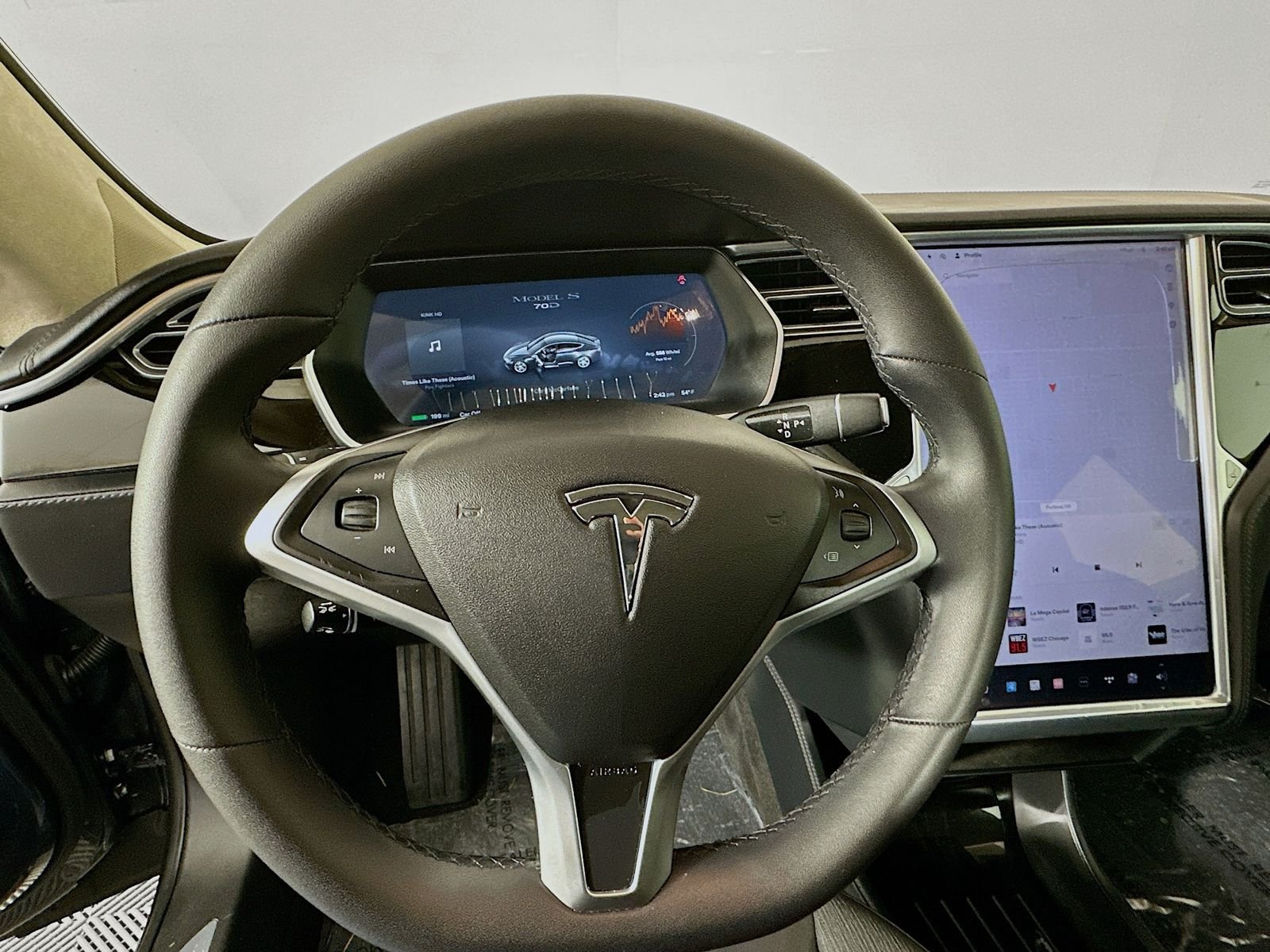 Used 2016 Black Tesla 75D image 11