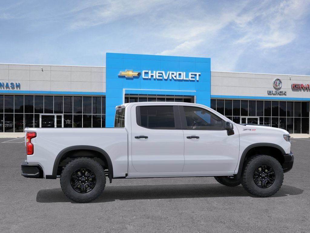 New 2026 Summit White Chevrolet ZR2 image 5