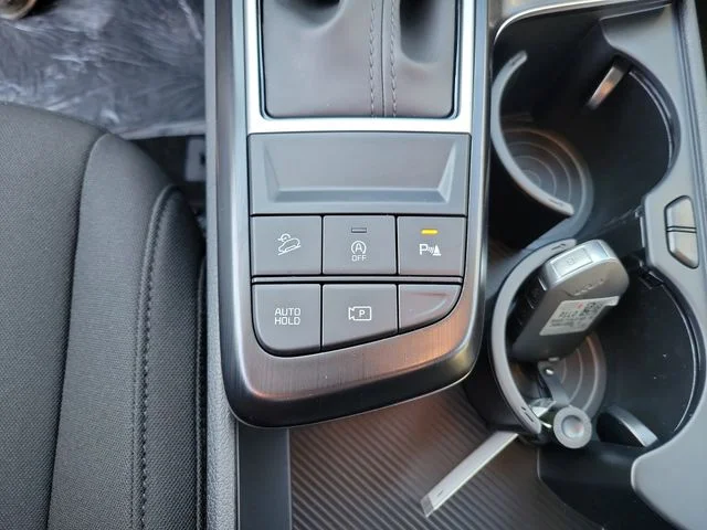 New 2026 Glacial White Pearl Kia LX image 20