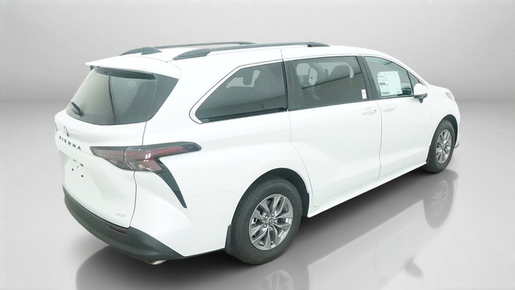 New 2026 Wind Chill Pearl Toyota XLE image 10