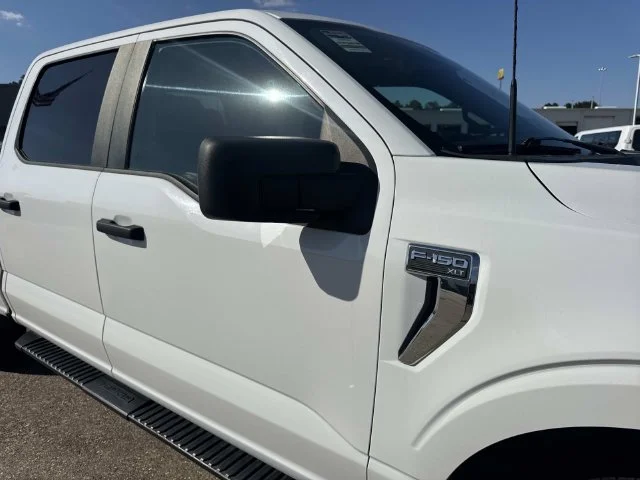 Used 2021 White Ford XLT image 28