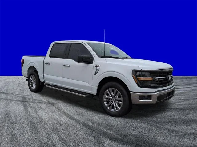 New 2026 Oxford White Ford XLT image 2