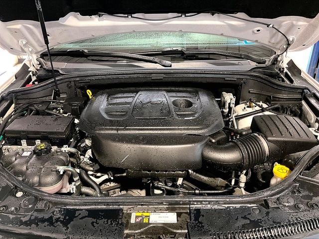 Used 2021 White Jeep Summit image 10