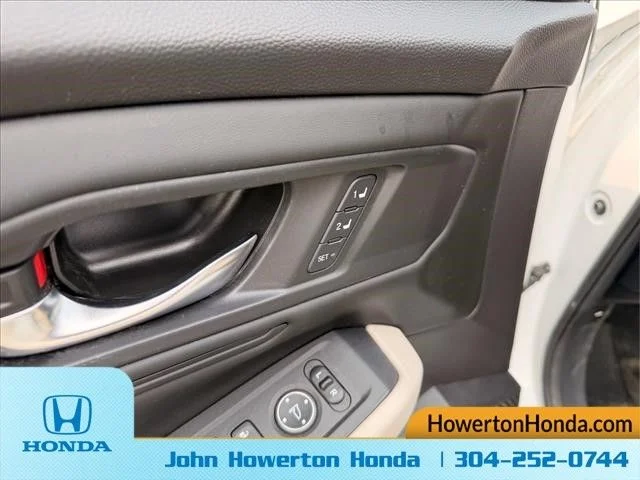 Used 2023 White Honda EX-L image 15