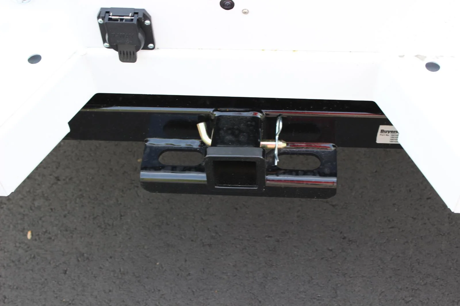 New 2026 Summit White GMC Pro image 9