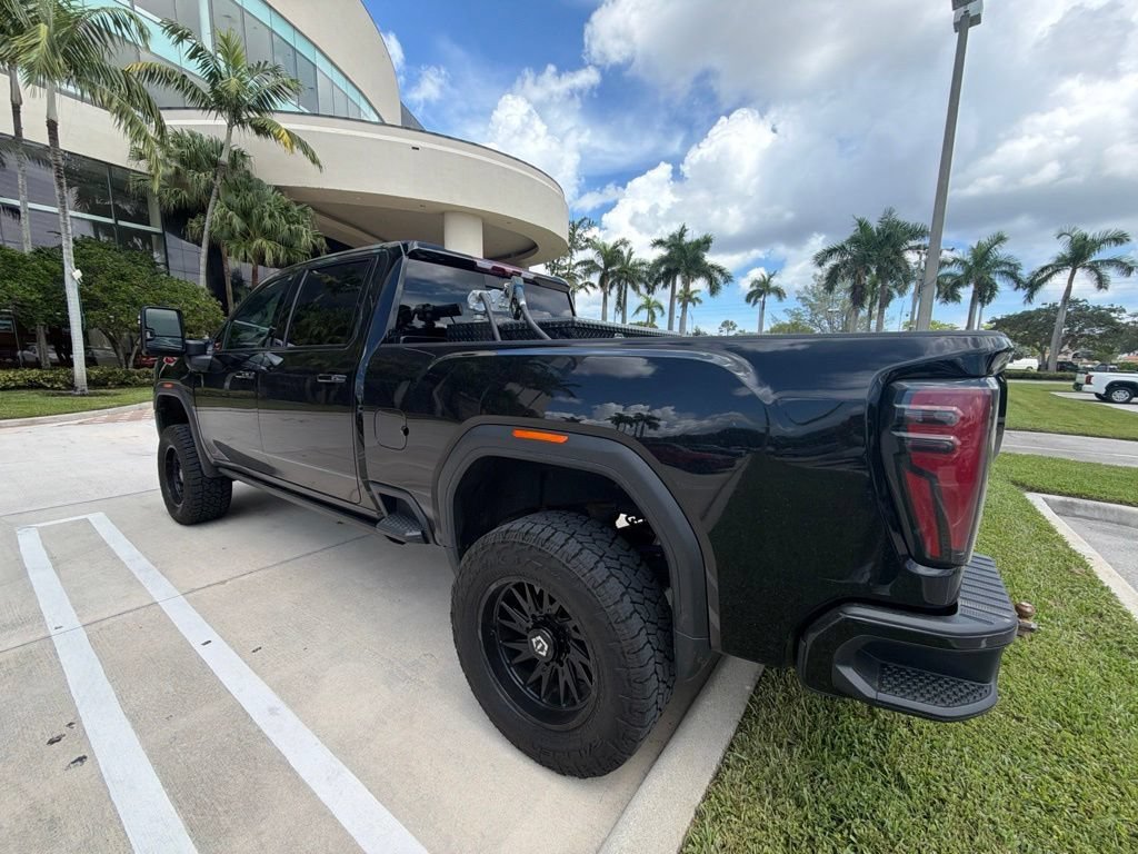 Used 2024 Onyx Black GMC AT4 image 9