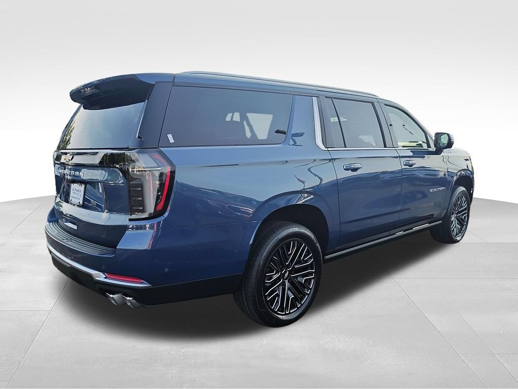 2026 Chevrolet Suburban High Country - Photo 5