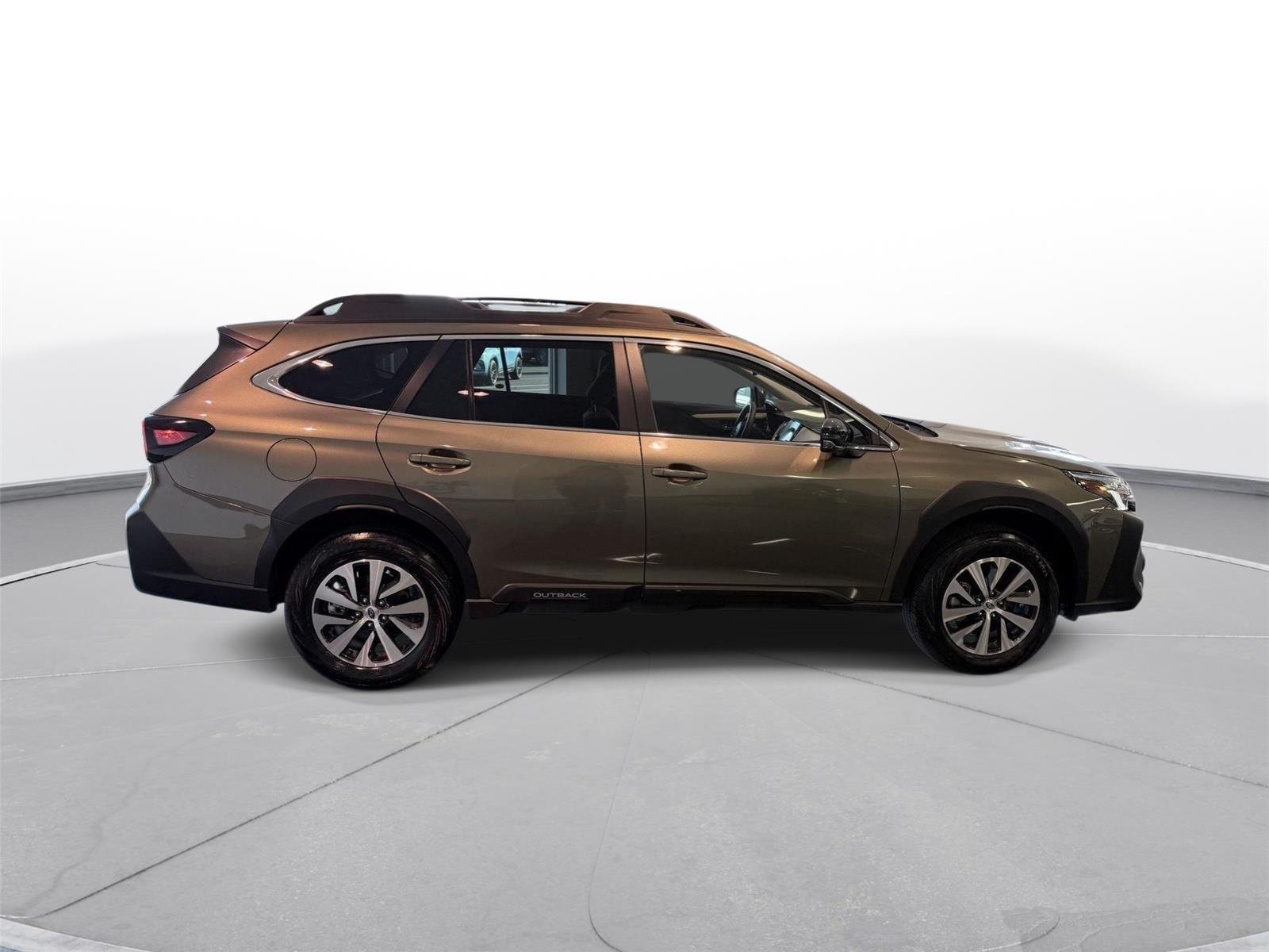 Used 2025 Autumn Green Metallic Subaru Premium image 20