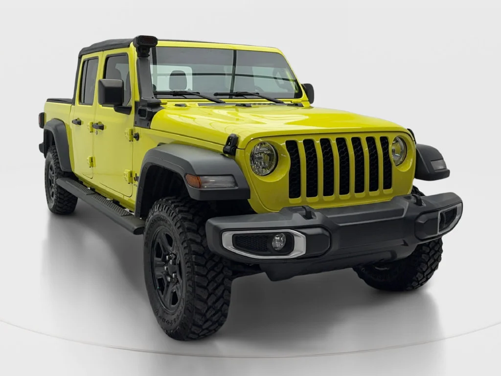 Used 2023 Yellow Jeep Sport image 3