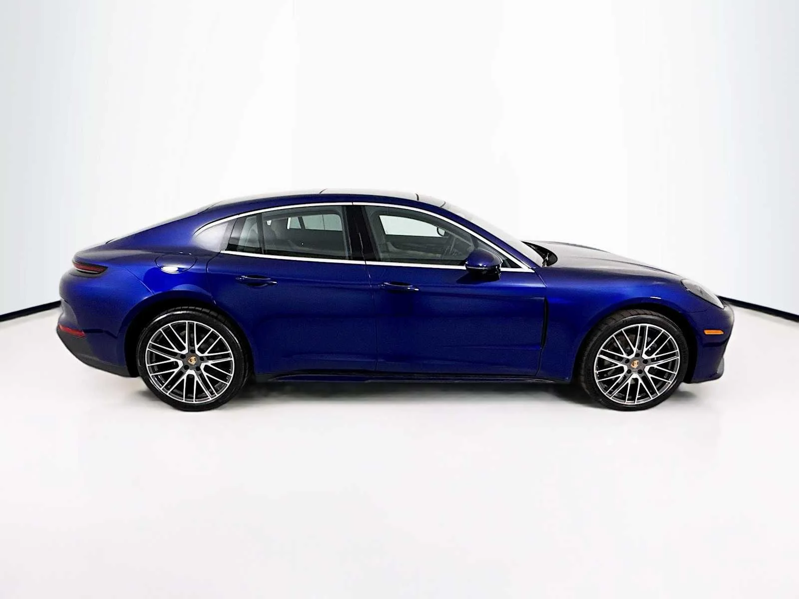 2026 Porsche Panamera Base - Photo 8