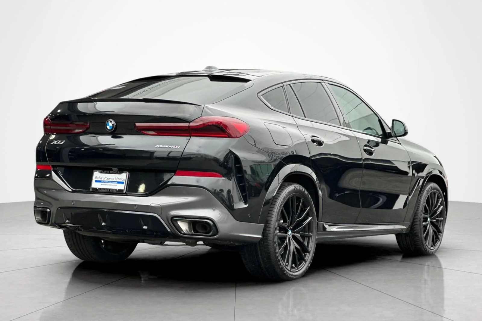 Used 2025 Black Sapphire Metallic BMW xDrive40i image 5