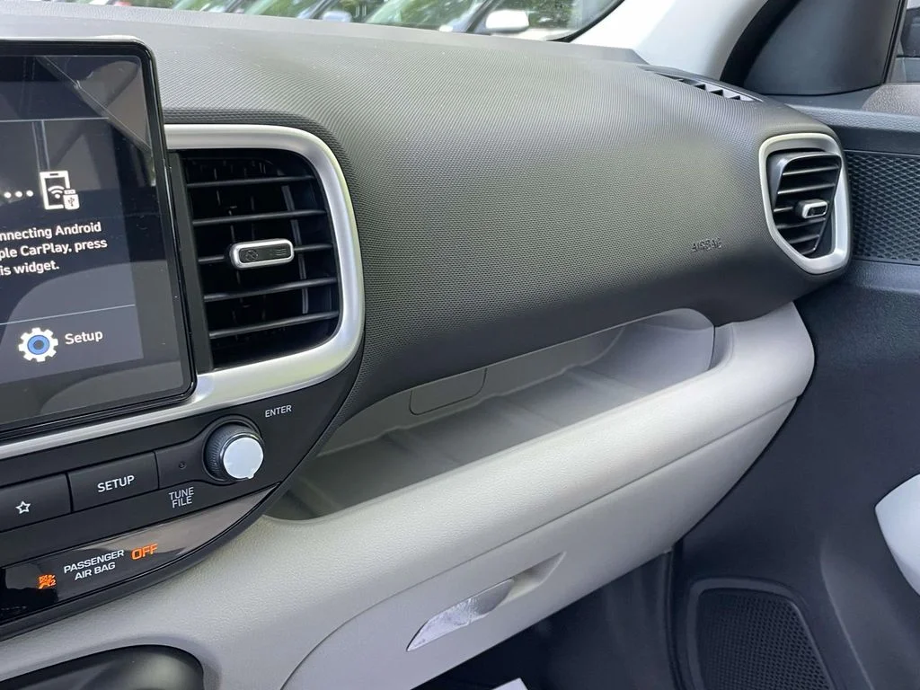 New 2026 Silver Hyundai SEL image 33