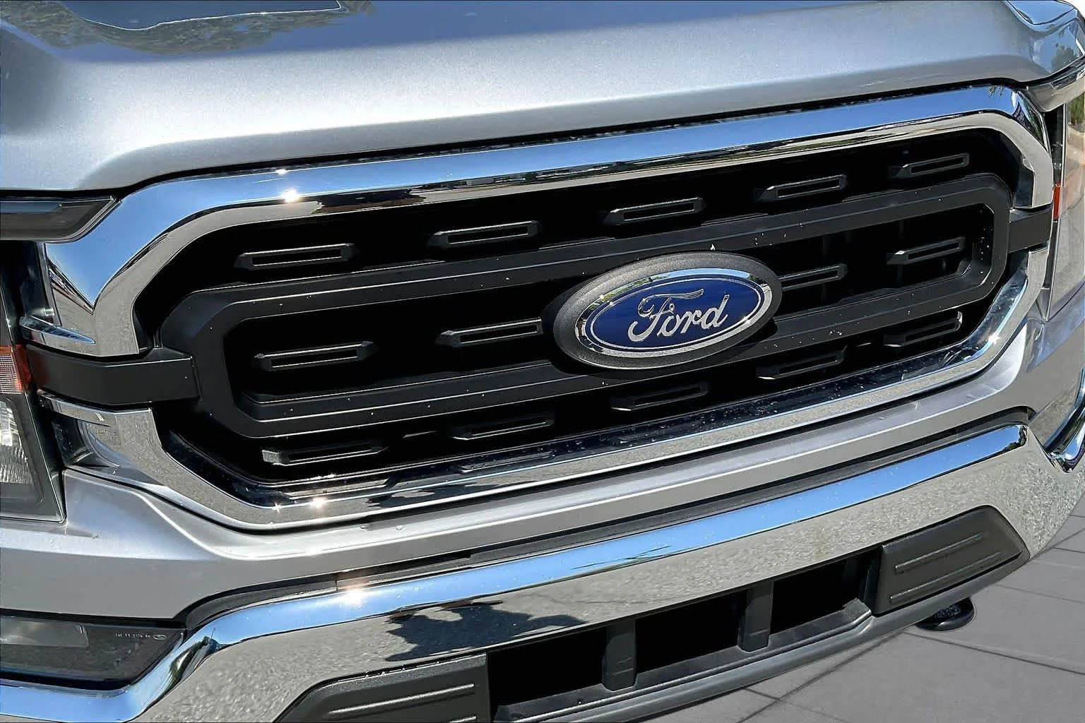 Used 2023 Iconic Silver Metallic Ford XLT image 57