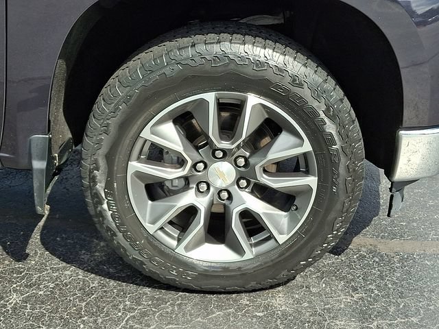 Used 2022 DARK ASH METALLIC Chevrolet LT image 9