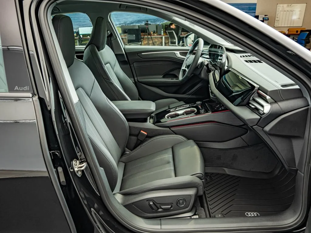 New 2026 Mythos Black Metallic Audi 3.0 Premium Plus image 34