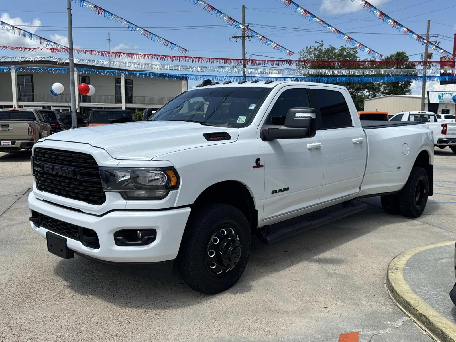 Used 2024 White Ram Big Horn image 3