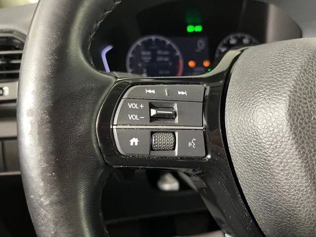 Used 2023  Honda EX-L image 15