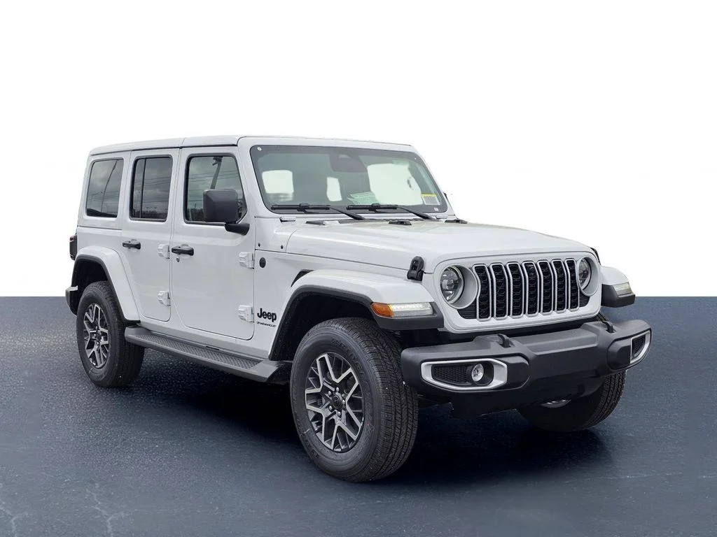 New 2026 Bright White Clear-Coat Exterior Paint Jeep Sahara image 4