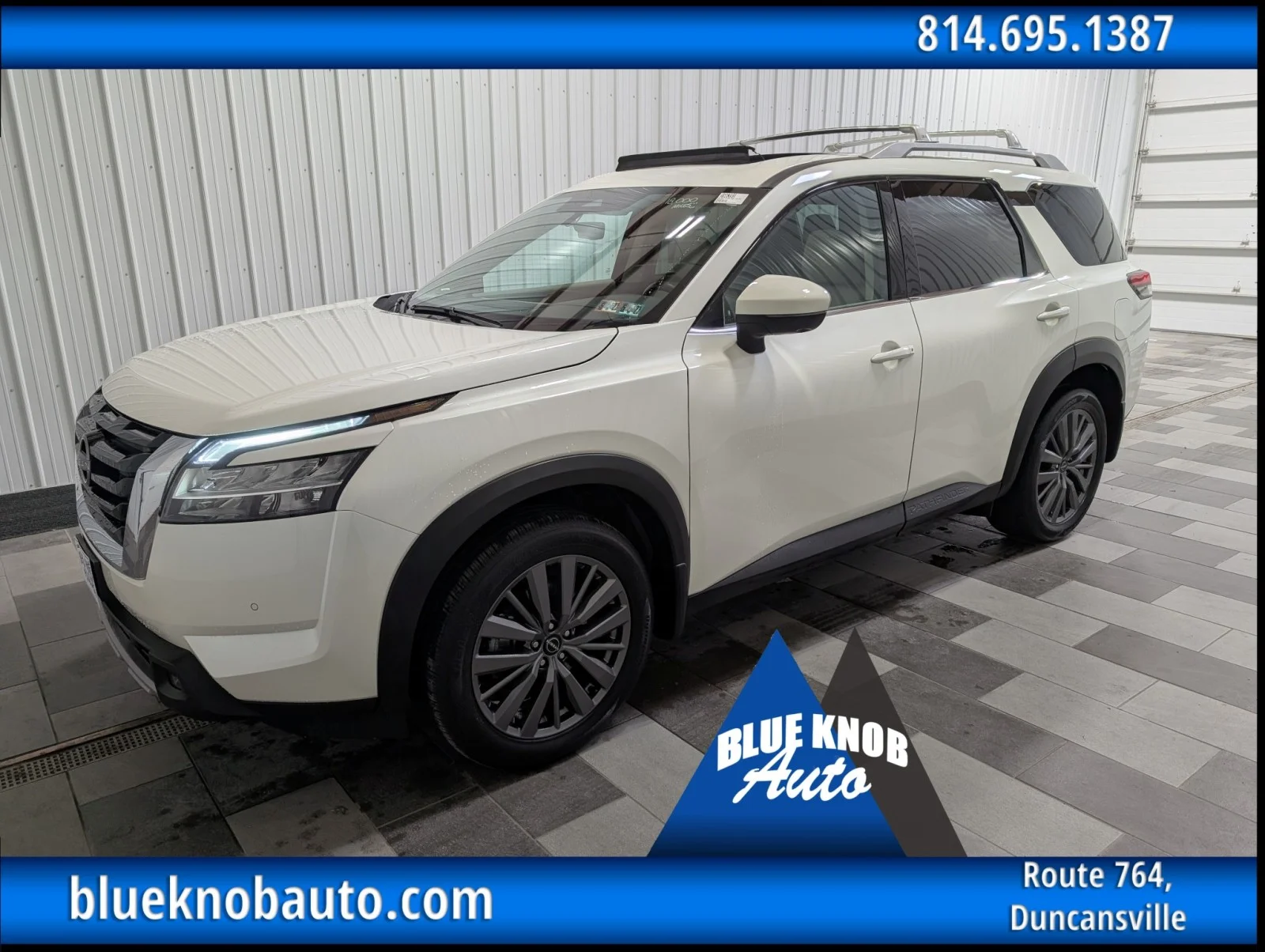 2024 Nissan Pathfinder SL 4WD's photo