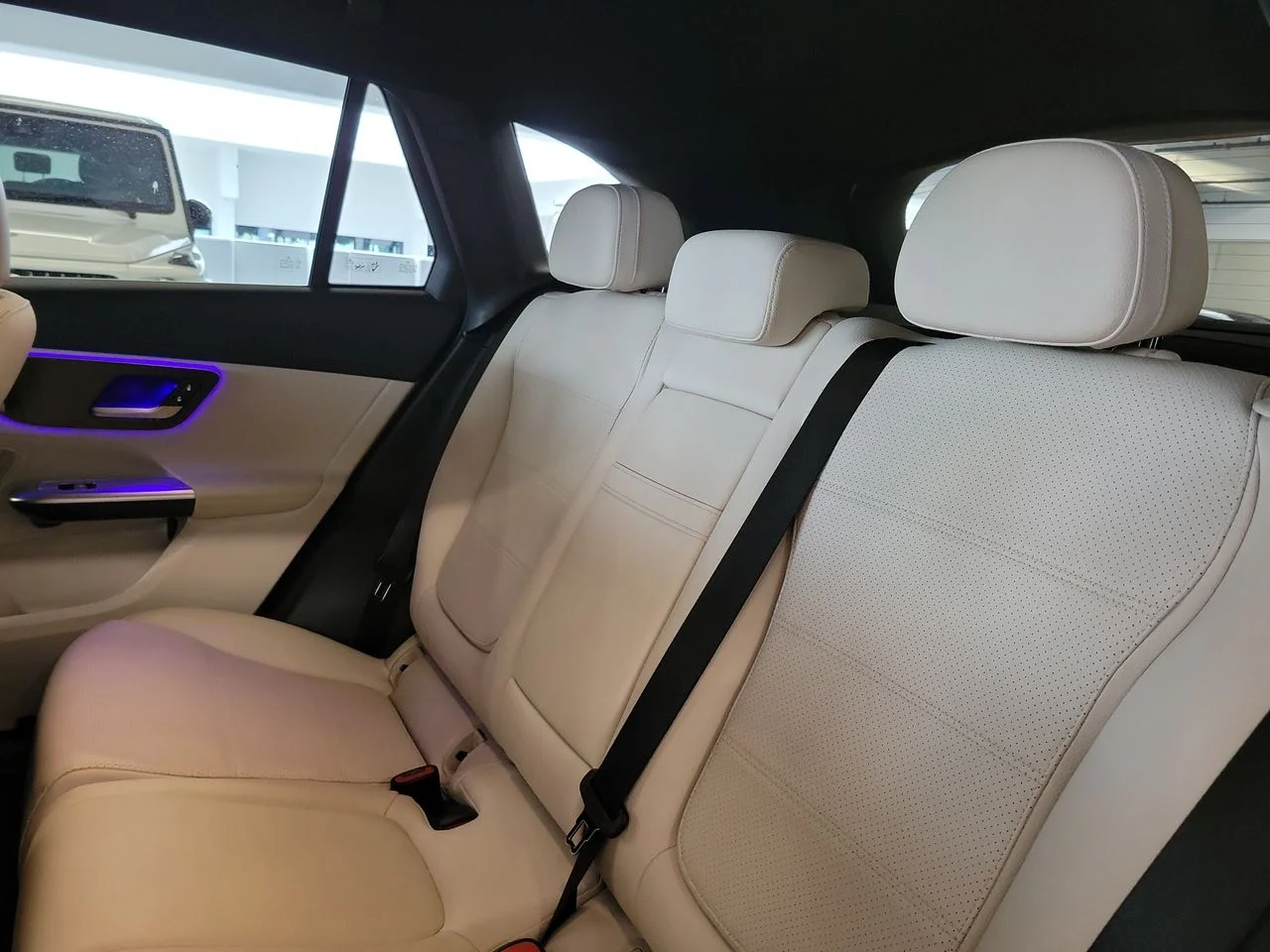 Certified Used 2023 White Mercedes-Benz GLC 300 image 12