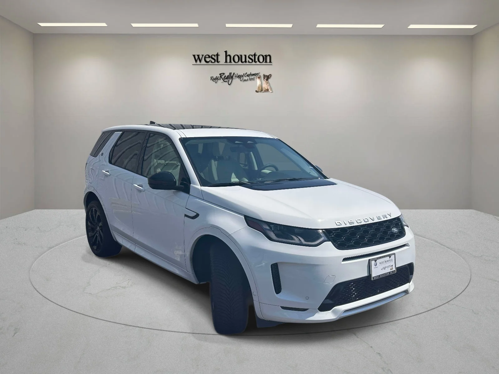 Used 2024 White Land Rover Core S image 3