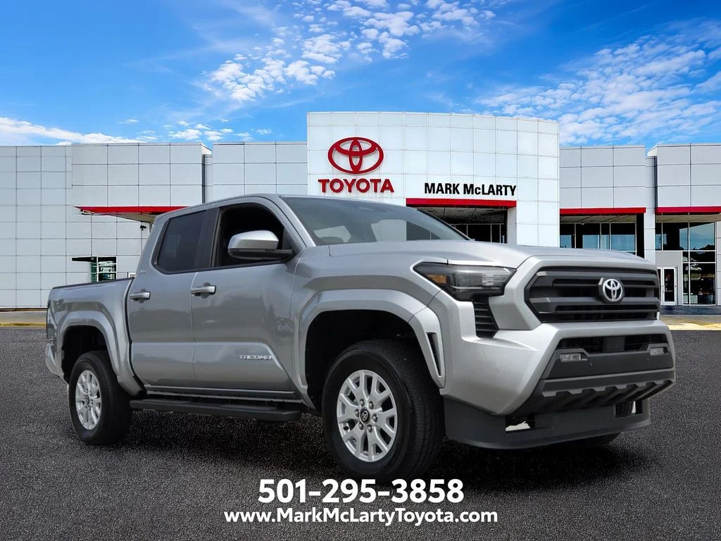 Used 2025 Silver Toyota SR5 image 7