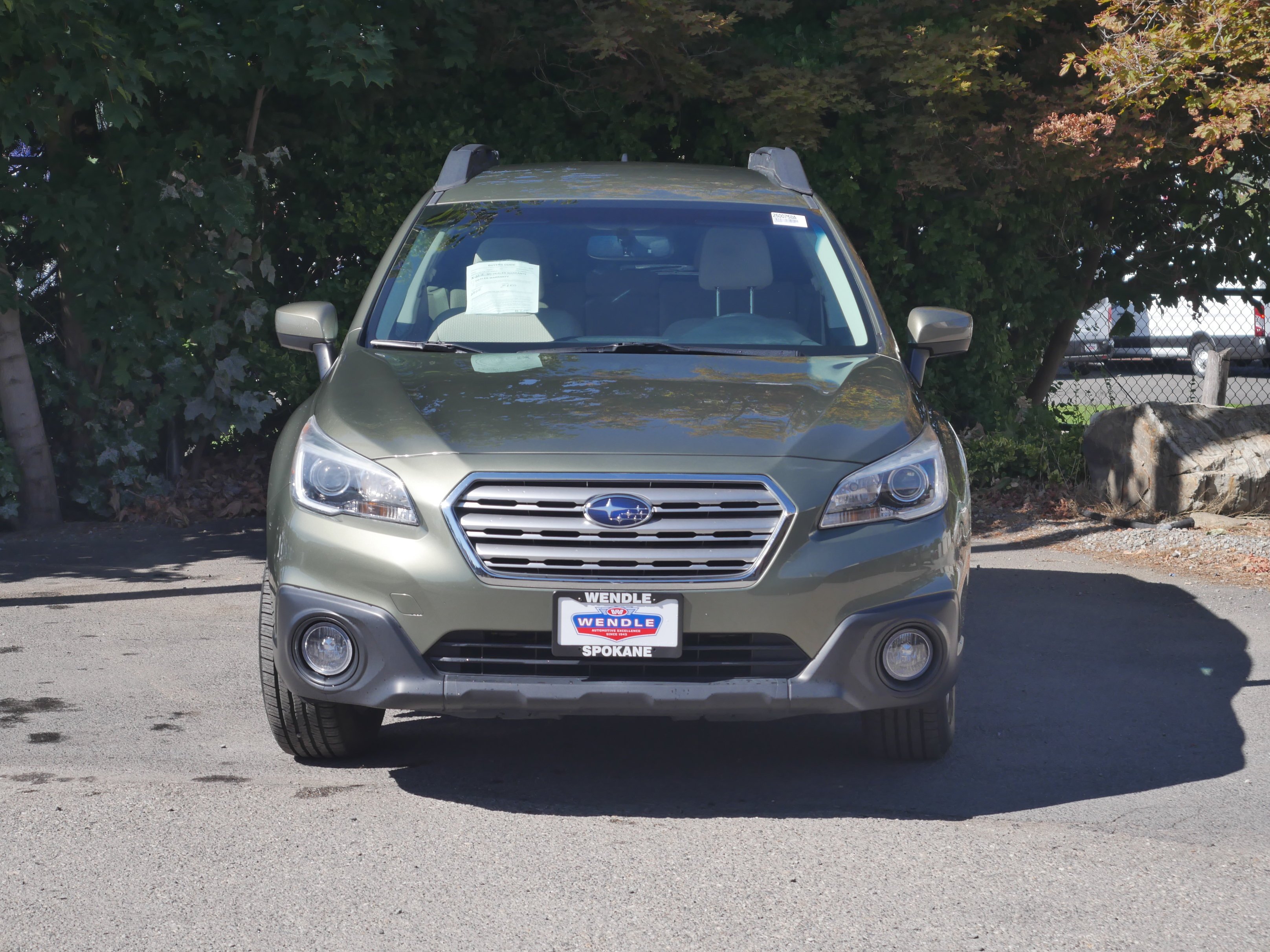 Used 2016 Wilderness Green Metallic Subaru 2.5i Premium image 20