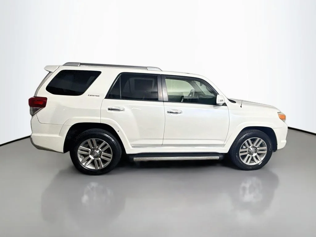Used 2013 Blizzard Pearl Metallic Toyota Limited image 8