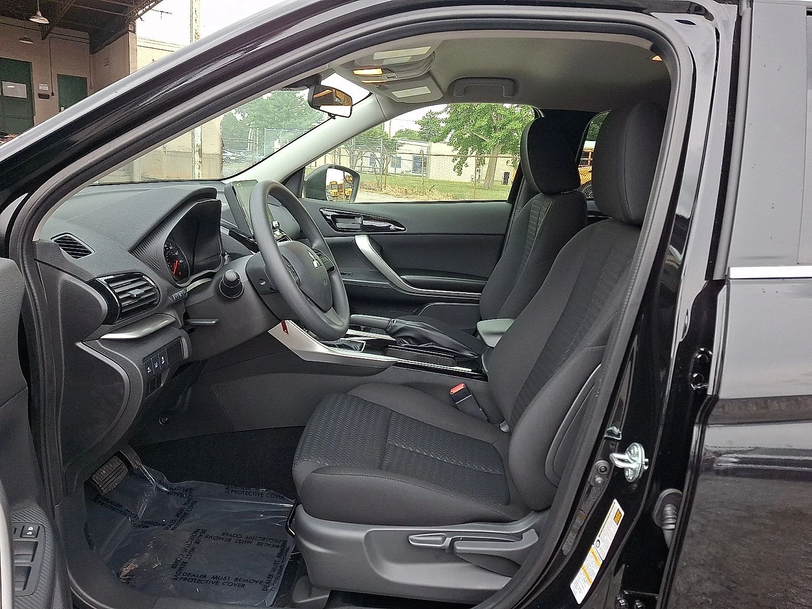 New 2026 Black Mitsubishi ES image 12