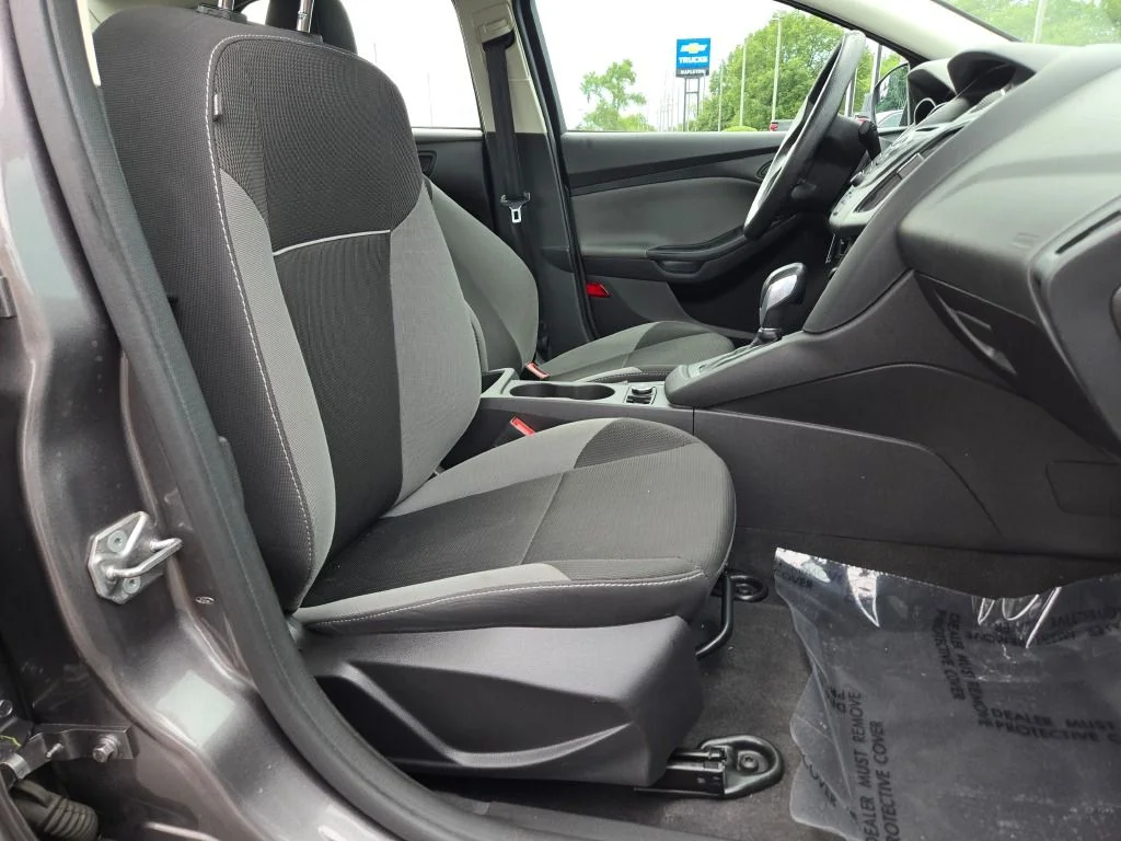 Used 2014 Gray Ford S image 4