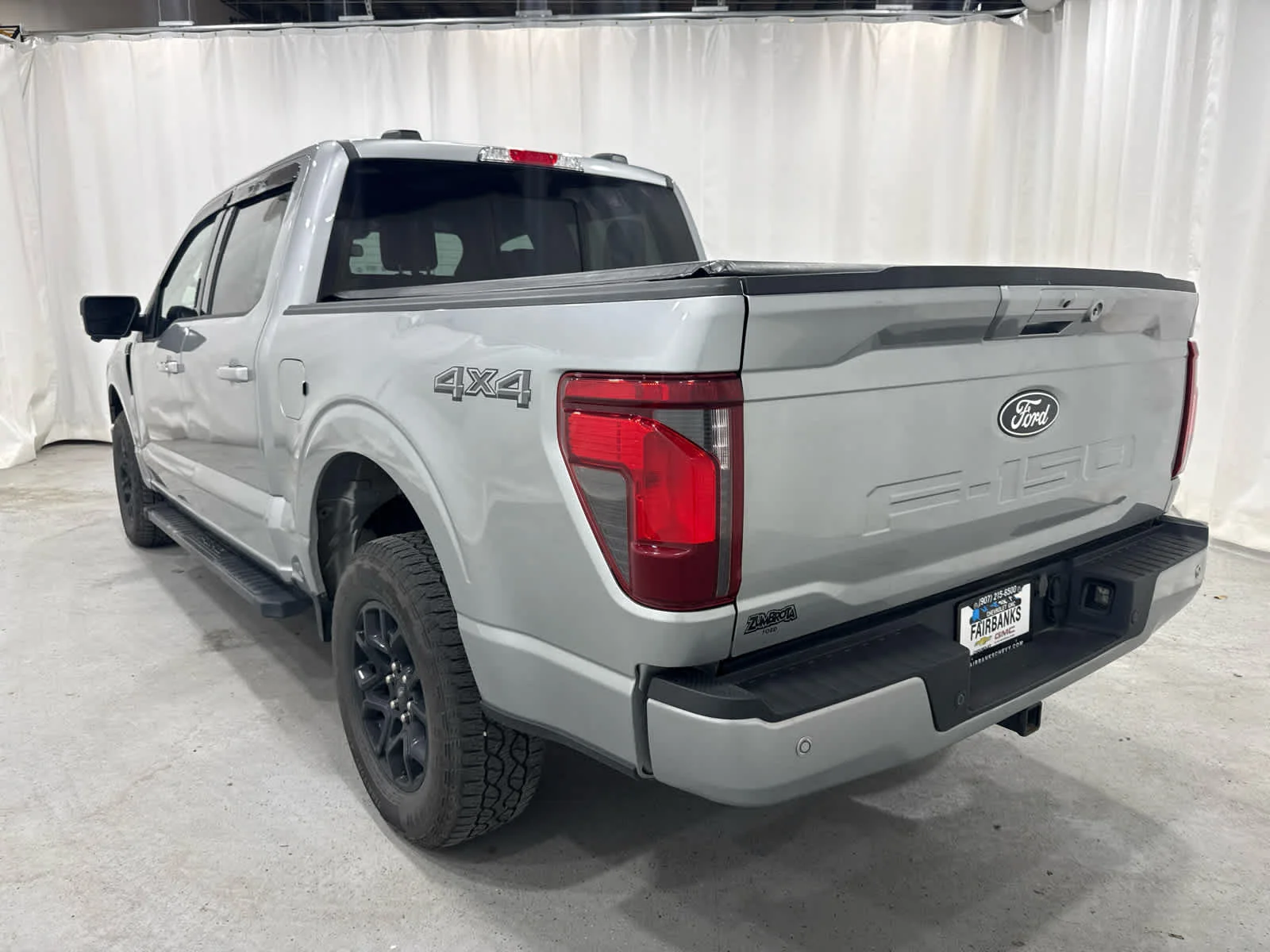 Used 2024 Silver Ford XLT image 3