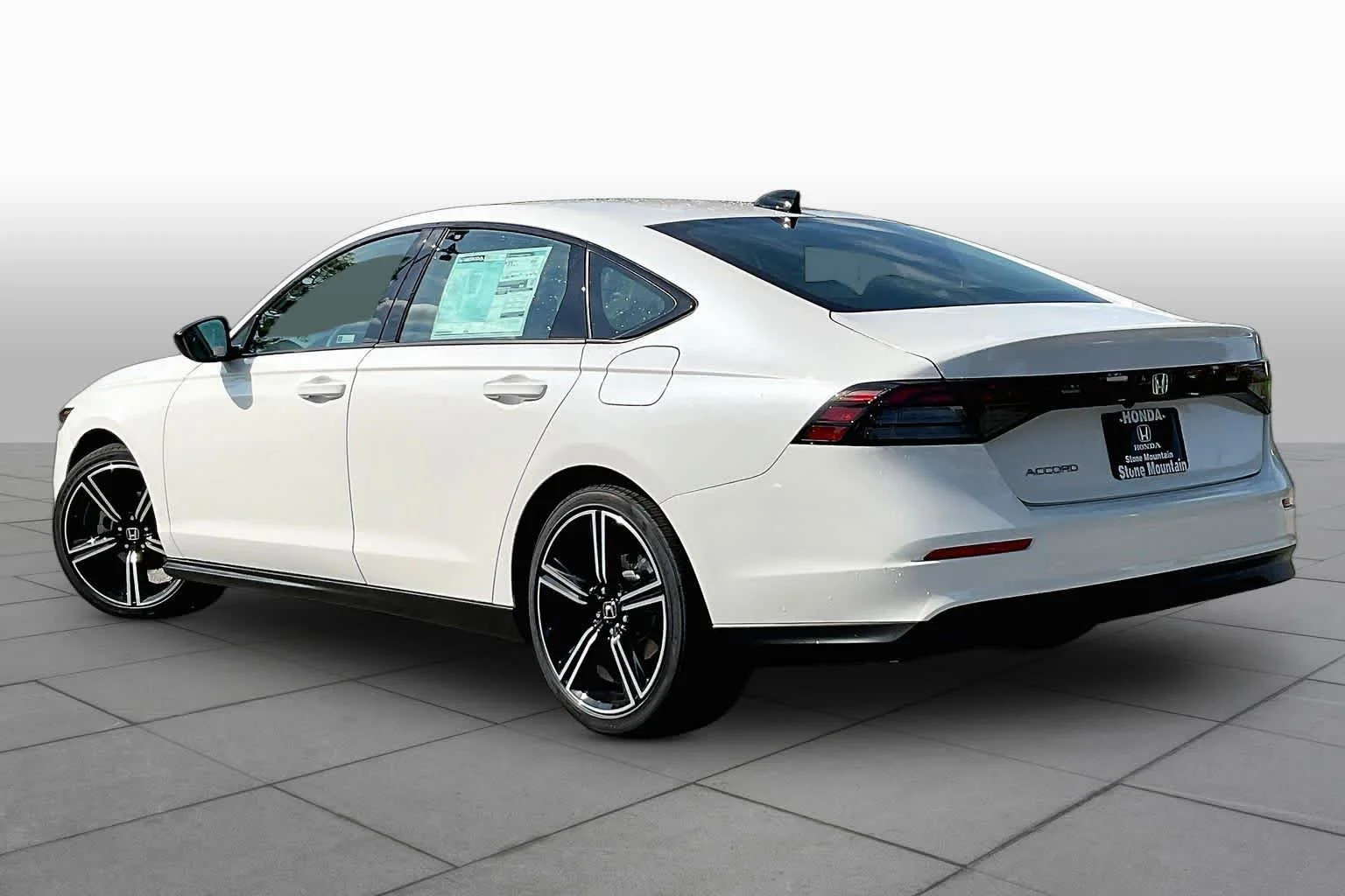 New 2026 Platinum White Pearl Honda SE image 12