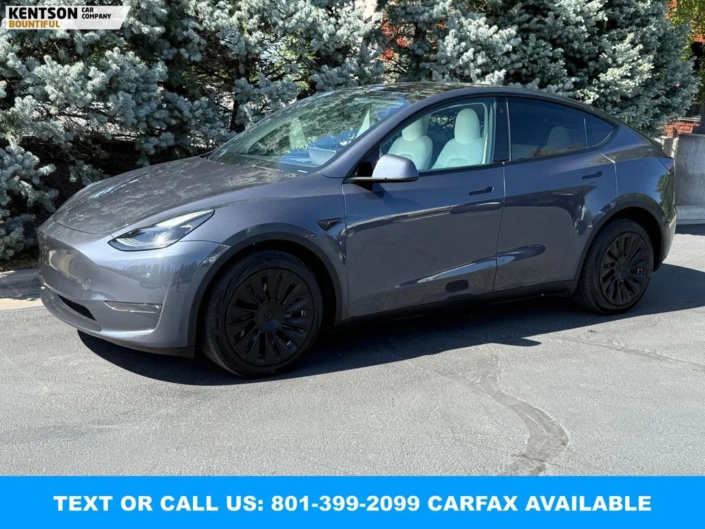 2023 Tesla Model Y Long Range Dual Motor All-Wheel Drive's photo