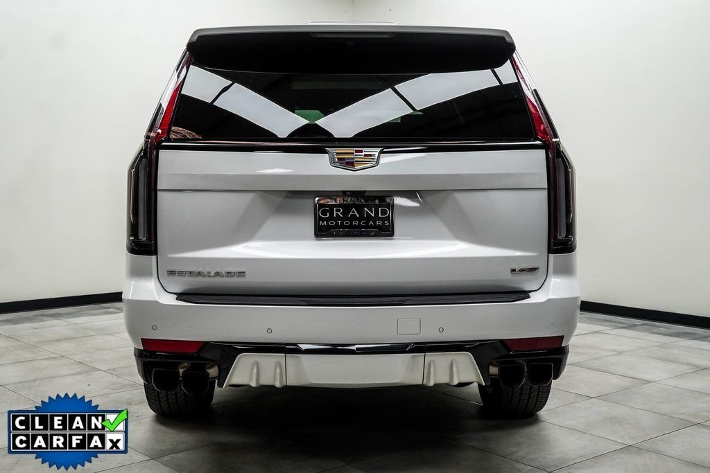 Used 2023 White Cadillac V-Series image 10