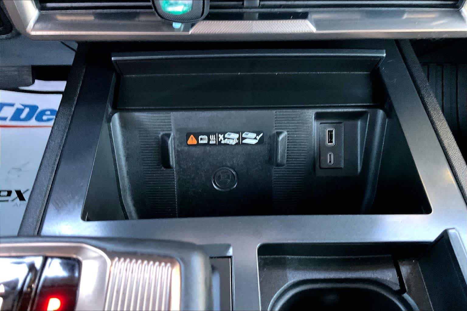 Used 2025 Void Black GMC 2X image 34