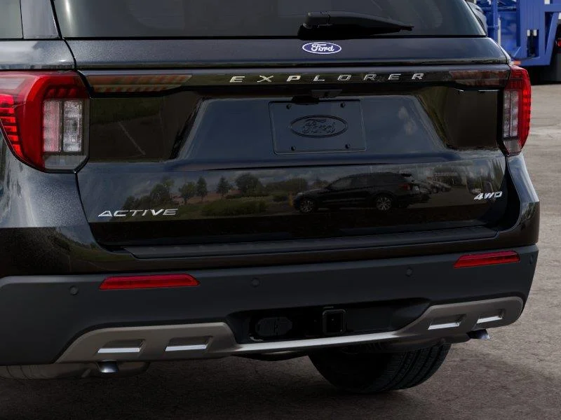 New 2027 Agate Black Metallic Ford Active image 23