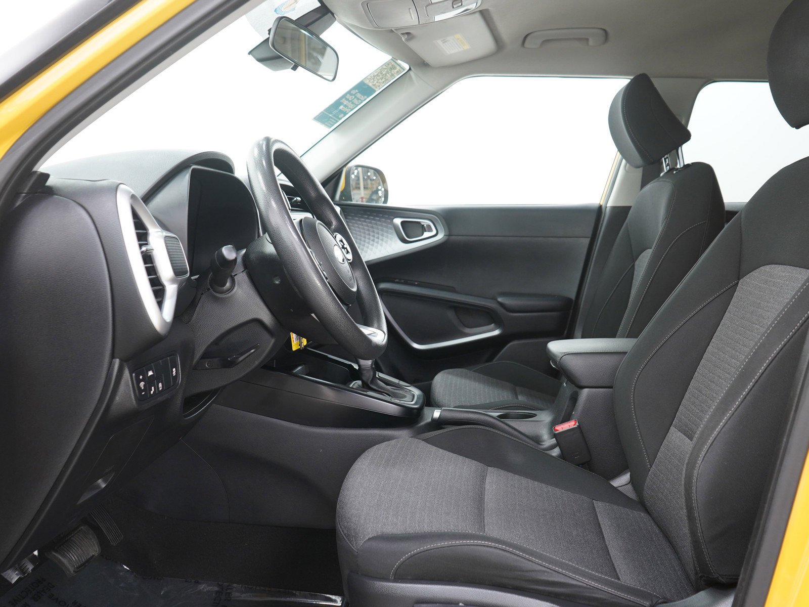 Used 2020 Solar Yellow Kia S IVT image 18