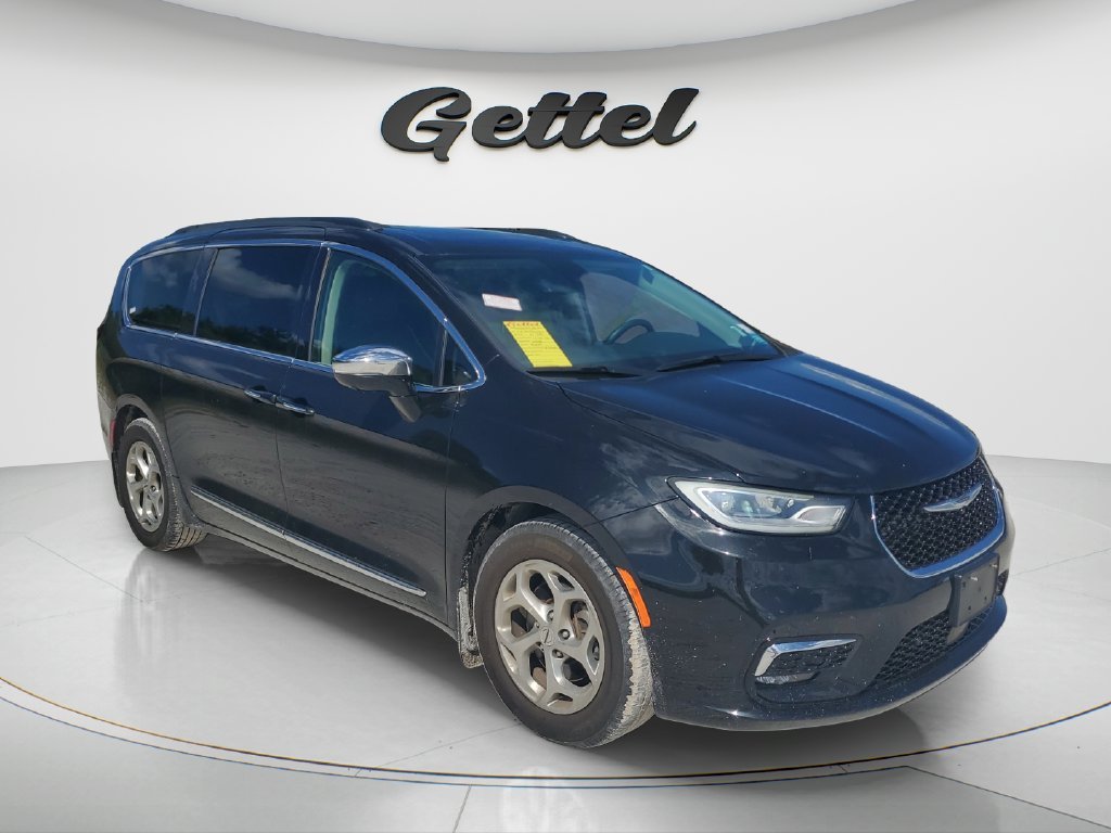 Used 2023 Black Chrysler Limited image 3